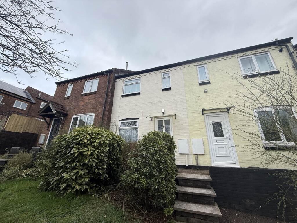 Main image of property: Twmbarlwm Close, Risca, 
