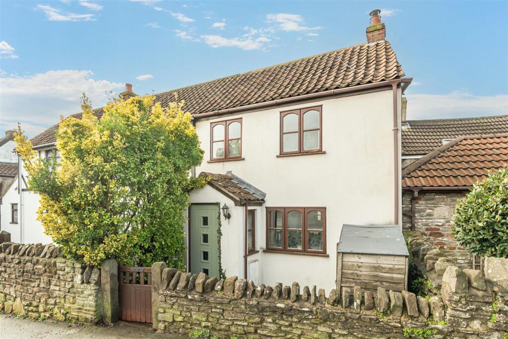 Main image of property: West Street, Oldland Common, Bristol