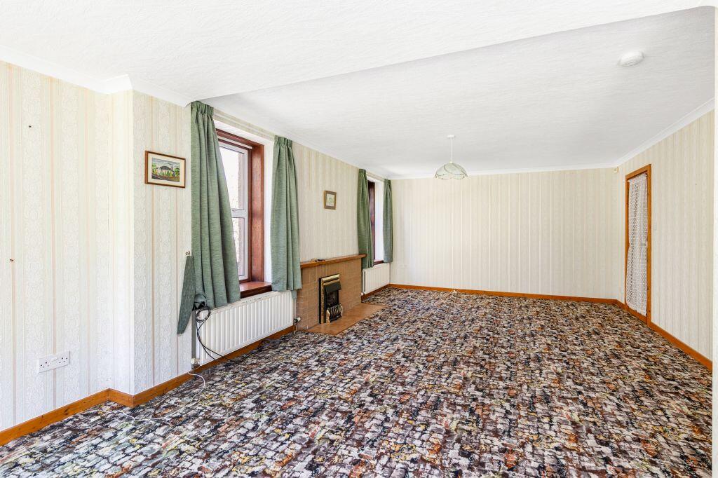 Blackburn Cottage, 5 Pomathorn Road, Penicuik, EH26 8LT photo 4