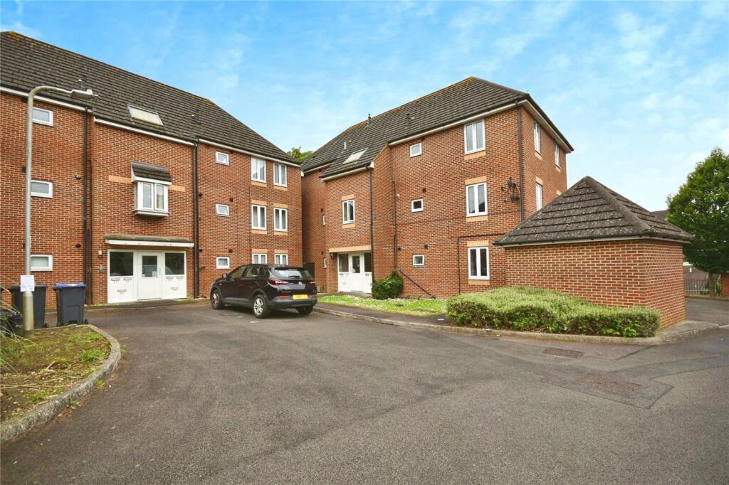 Main image of property: Shilling Close, Tilehurst, Reading, RG30