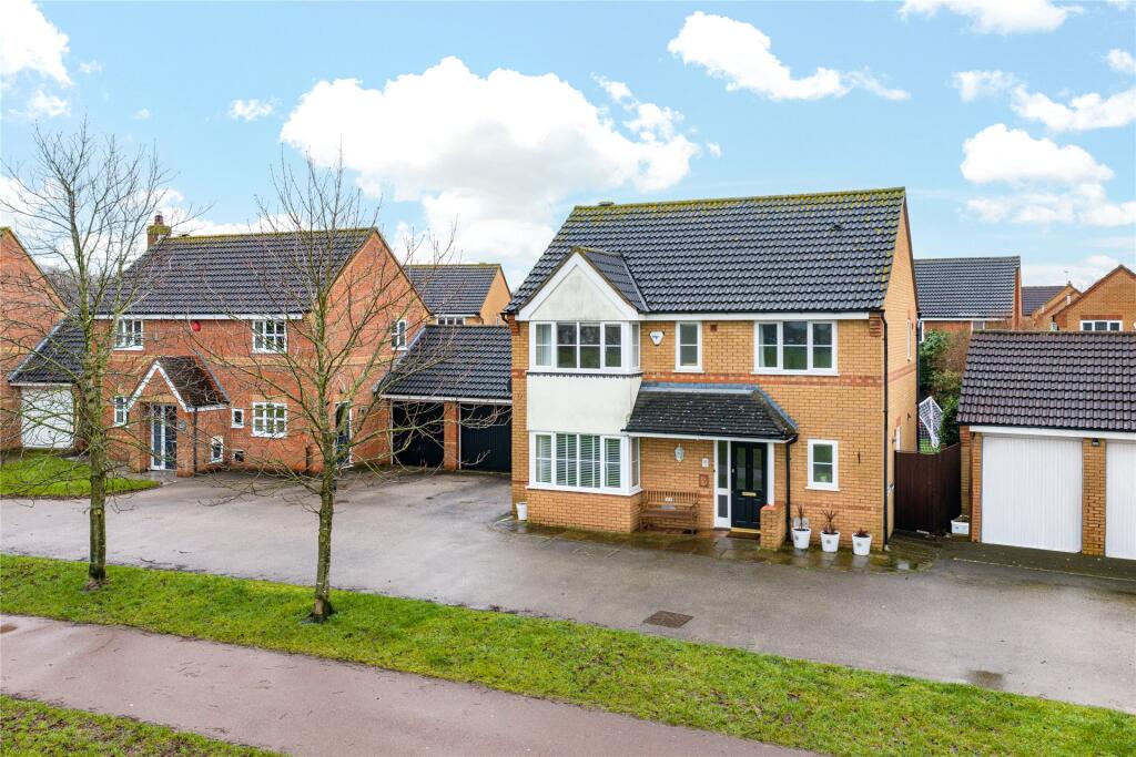 Main image of property: Bridlington Crescent, Monkston, Milton Keynes, Buckinghamshire, MK10