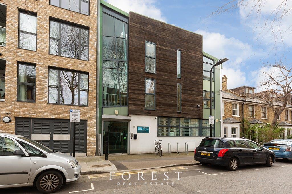 18-20 london Lane-34.jpg