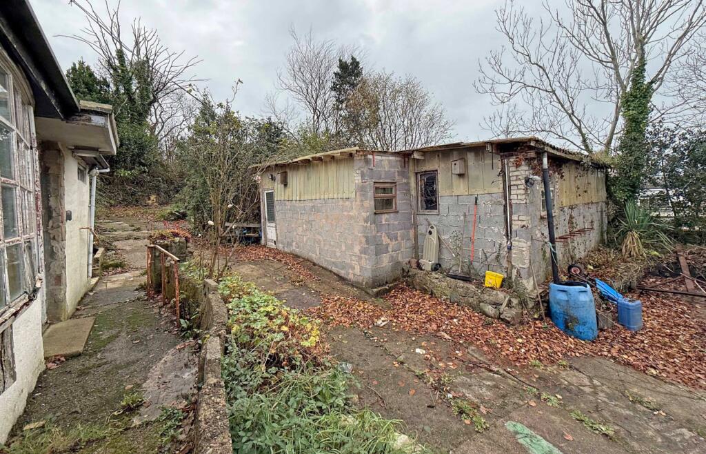 Bryn Y Waen, Y Felinheli, Gwynedd, LL56 photo 3