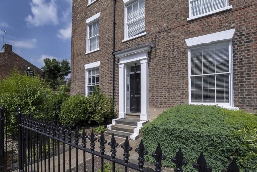 Apartment in York - More