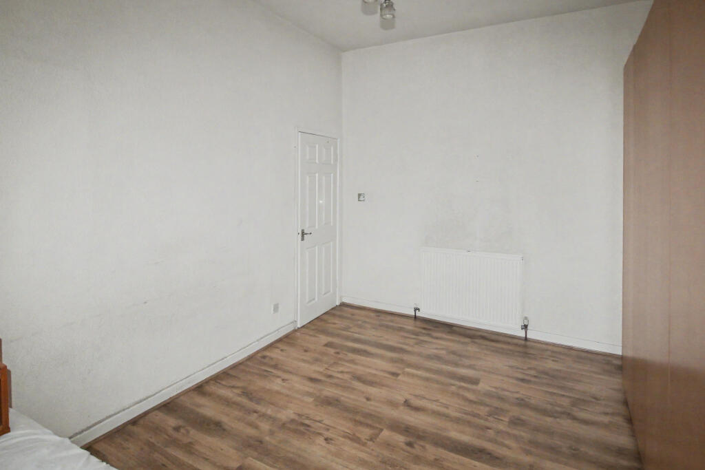 Apartment in Bradford - View 4