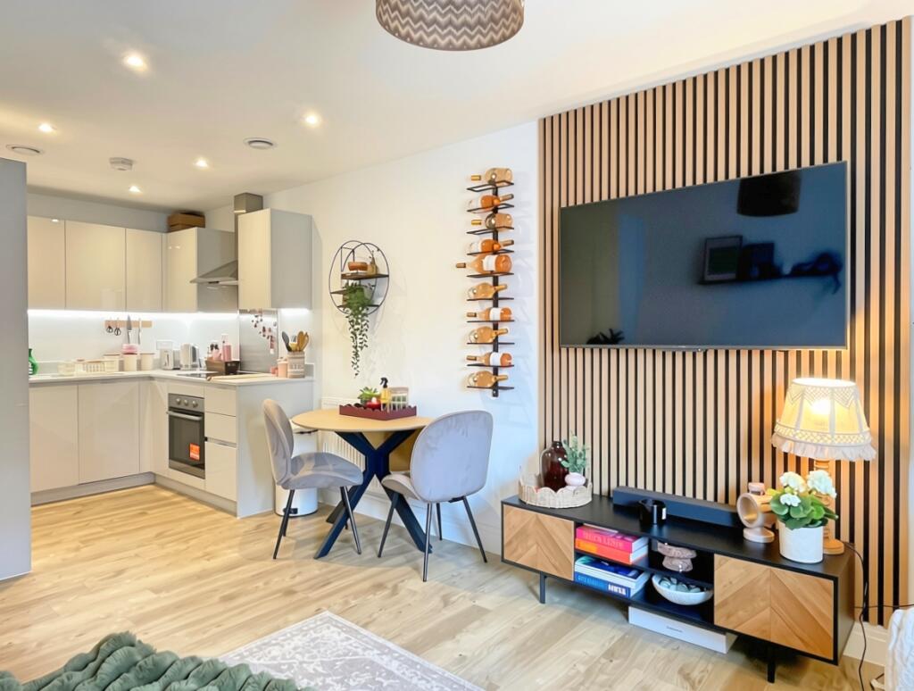 Apartment in Colchester - View 3