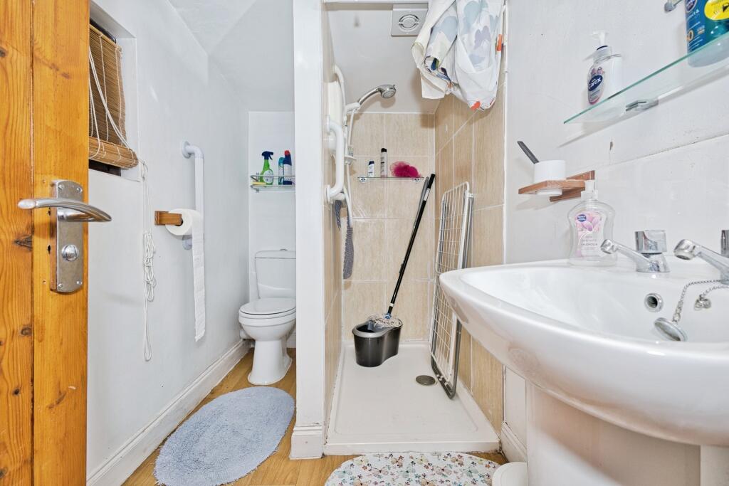 Additional image 7 of Meadow Road, Yeovil, BA21