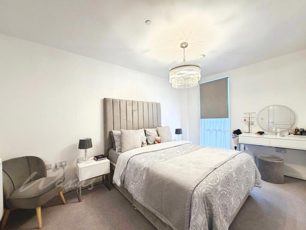 Apartment in Dartford, Kent - View 5