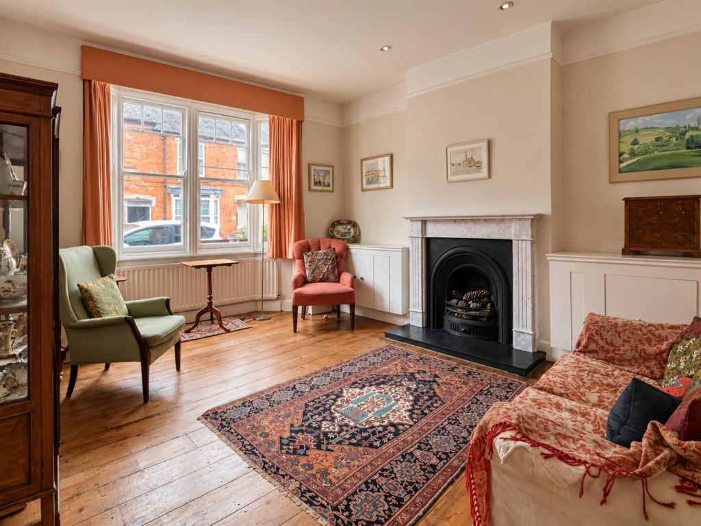 Albany Road, Stratford-Upon-Avon - View 4