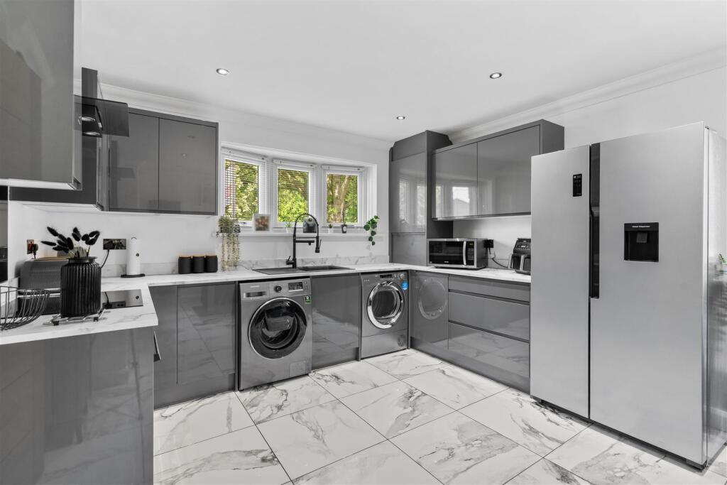 Oakley Close, Hemlington, Middlesbrough - More