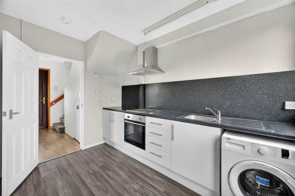 House in Aberdeen, Summerhill, Mastrick, Sheddocksley and Summerhill - More