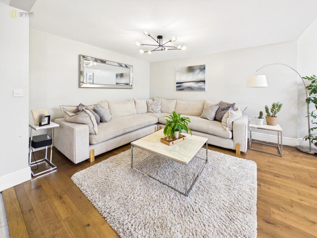 House in Sutton Coldfield, Littleworth End, Middleton - View 4