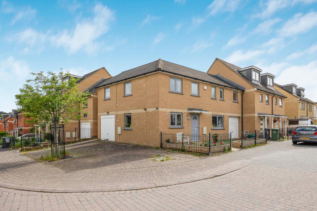 Main image of property: Graces Field, Stroud, Gloucestershire, GL5