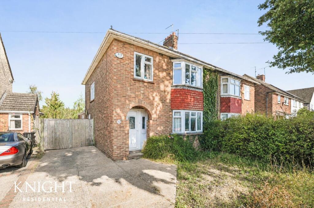 3-bed semi-detached on Dugard Avenue, Colchester, CO3, £350,000