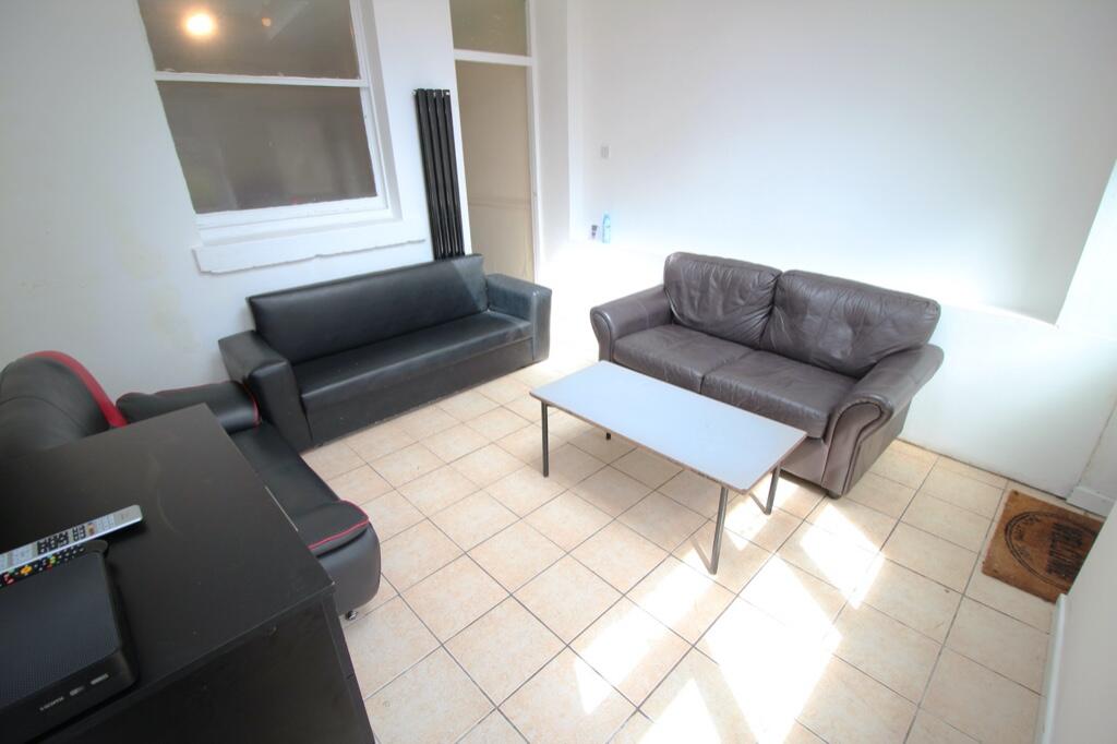 8 bedroom house for rent