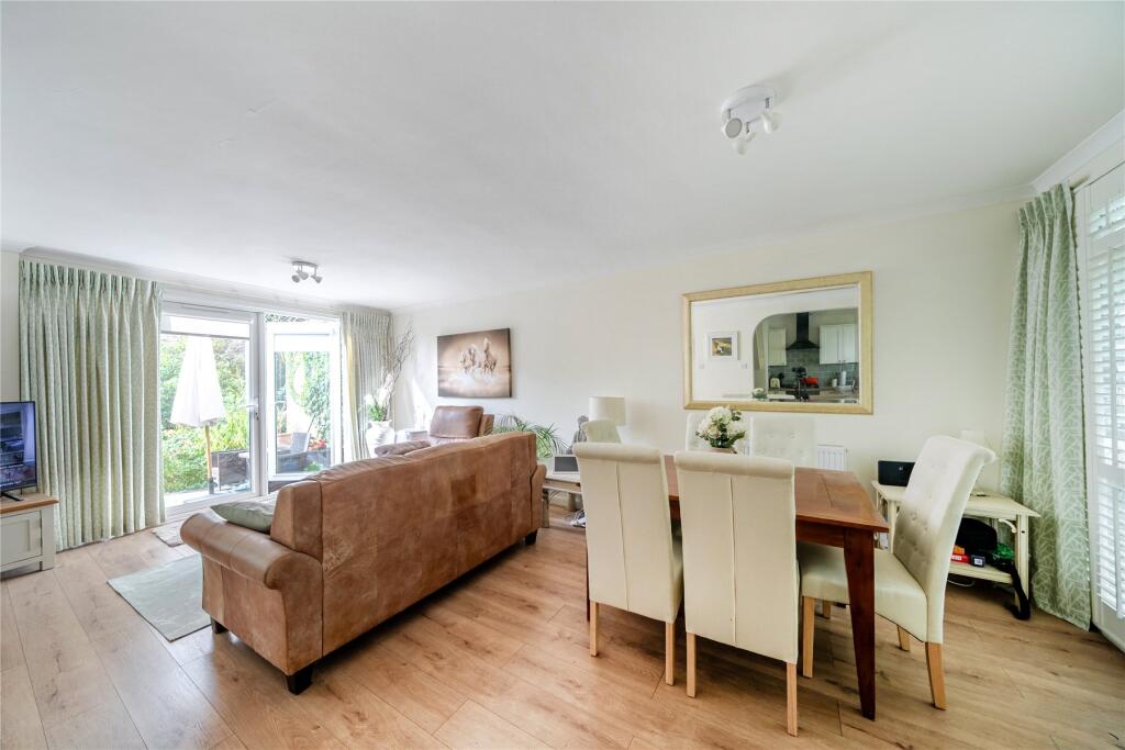 House in Bromley - View 5