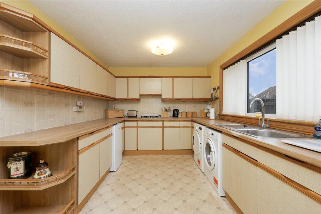 House in Kirkcaldy - View 3
