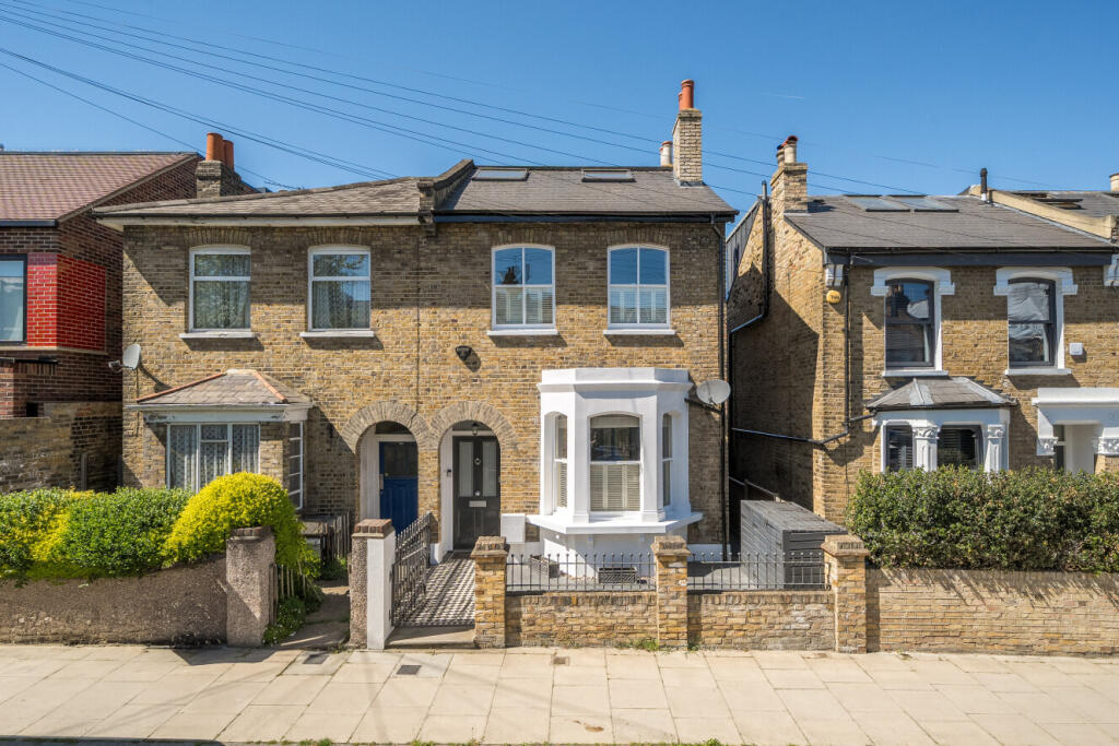 Main image of property: Henslowe Road, London, SE22