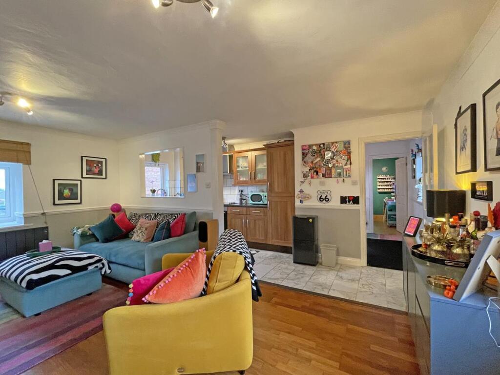 House in Plymouth, Honicknowle - View 3