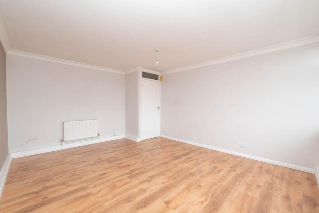Apartment in Canterbury, Kent - View 2