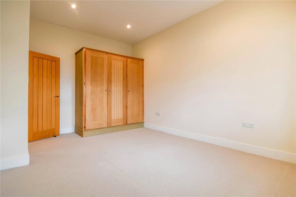 House in Great Bedwyn - View 5