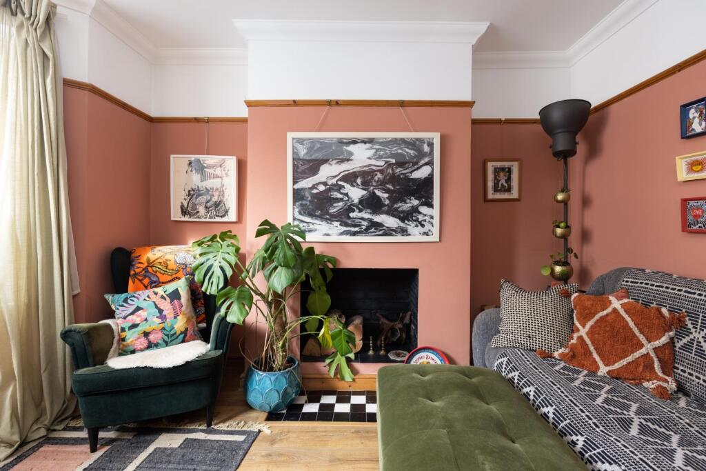 2-bed terraced on Sherbourne Street, St George, £385,000