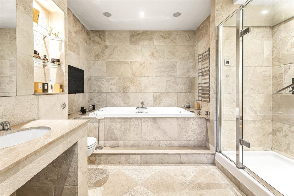 Additional image 24 of Park Street Lane, Park Street, St. Albans, Hertfordshire, AL2