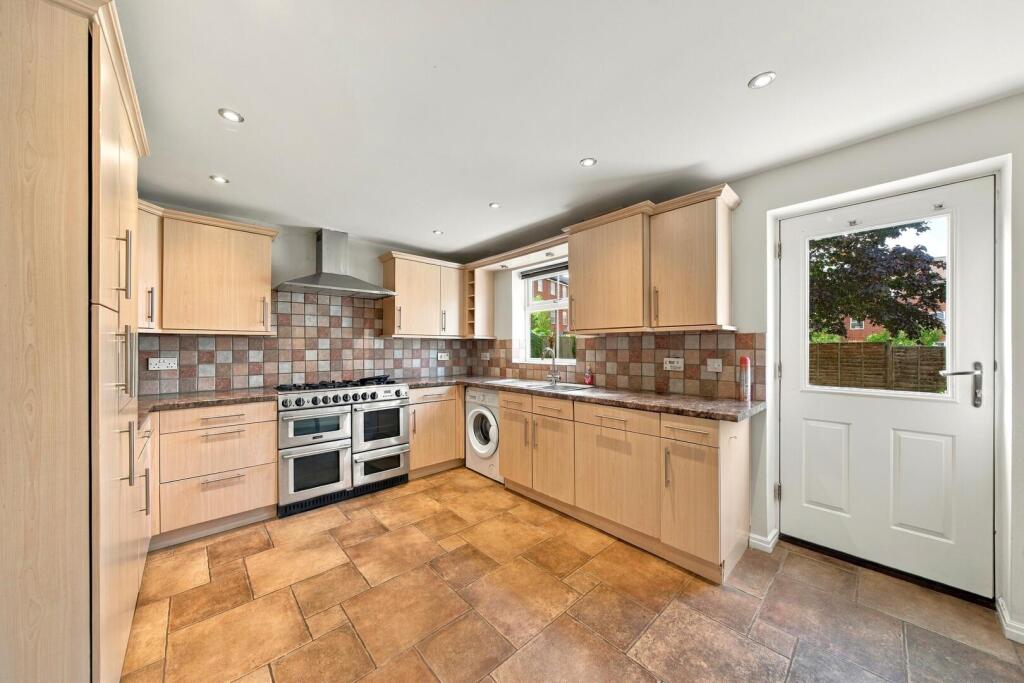 Stavely Way, Gamston photo 3