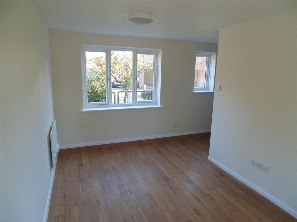 Apartment in Colchester, Old Heath - View 2