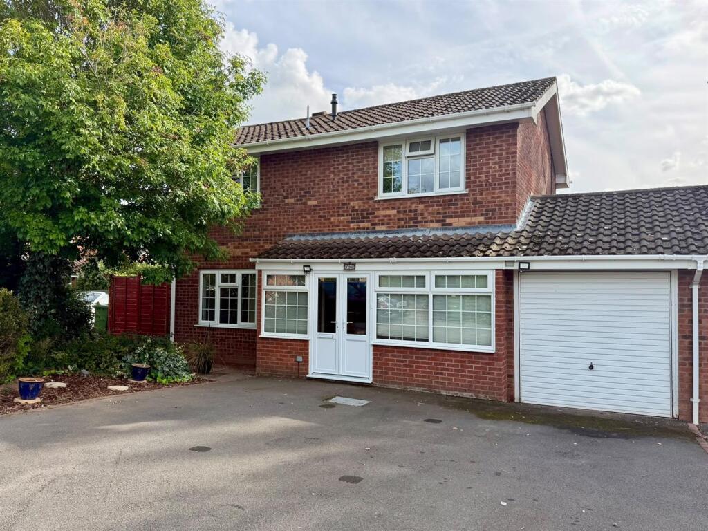 4-bed detached on Sandown Drive, Hereford, £315,000