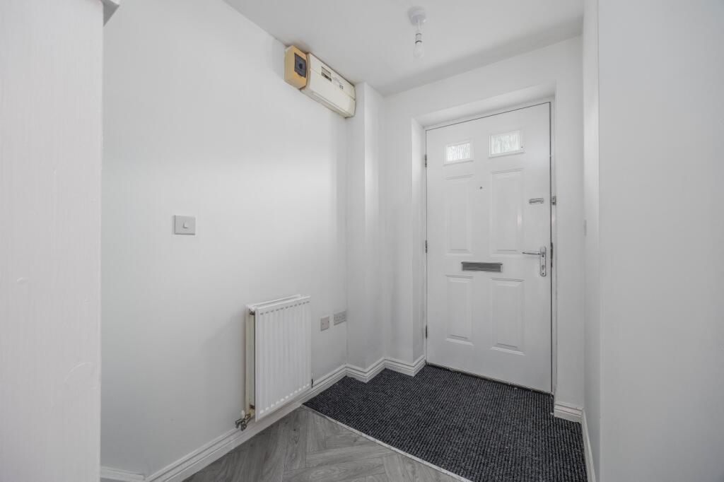 House in Walsall, Pool Hayes, Ashmore Lake - More