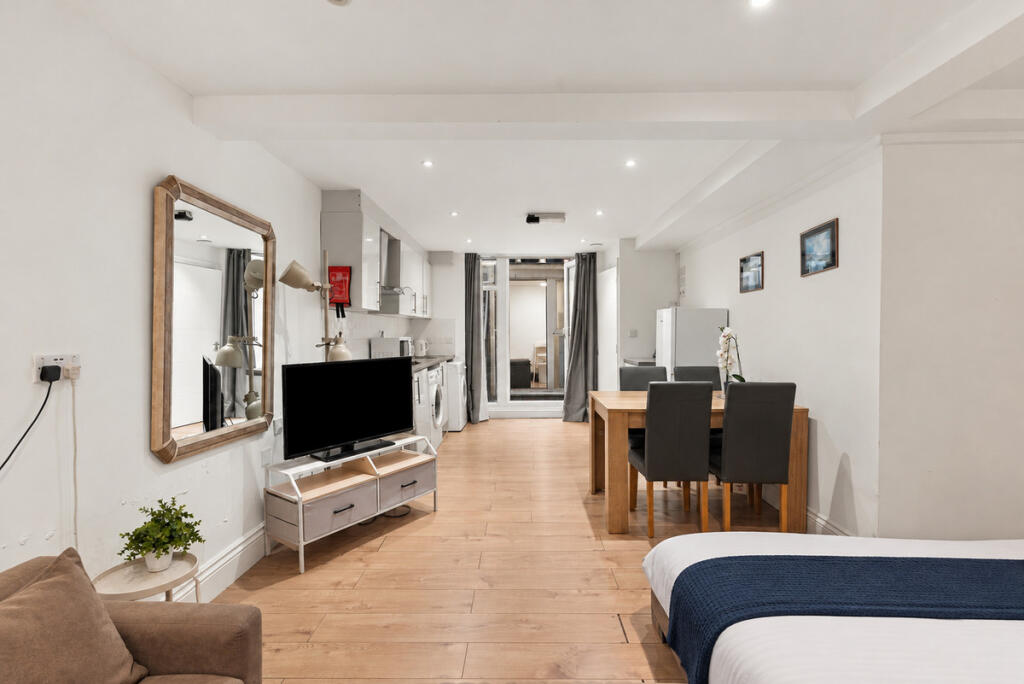 House in London, Shepherd's Bush - View 5