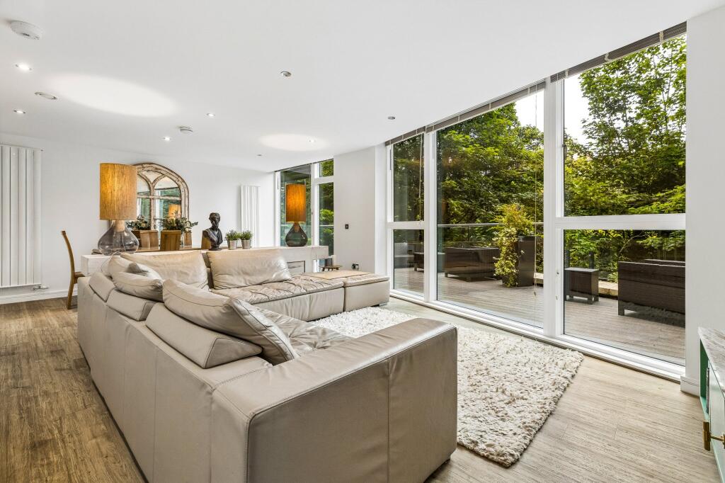 Apartment in Glasgow, North Kelvinside, Hillhead - View 4