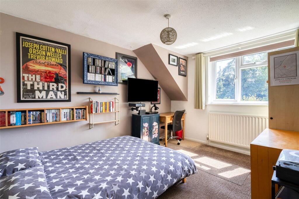House in Basingstoke and Deane, Old Basing and Lychpit - More