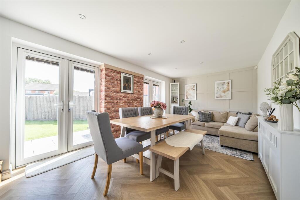 House in Fareham, Portchester - View 3