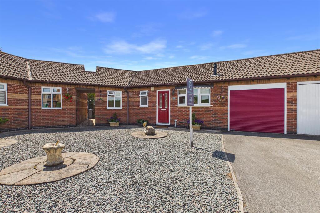 Main image of property: Holmefield, Farndon, Newark