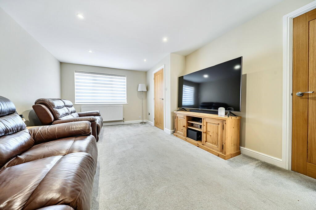 House in Basingstoke and Deane, Basingstoke - View 5