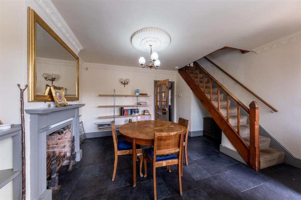 Coronation Terrace, Tarporley photo 3