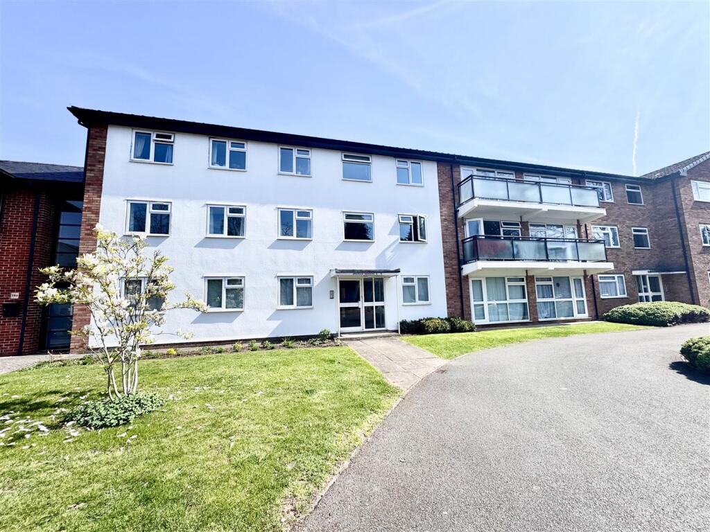 Main image of property: Arlington Avenue, Leamington Spa