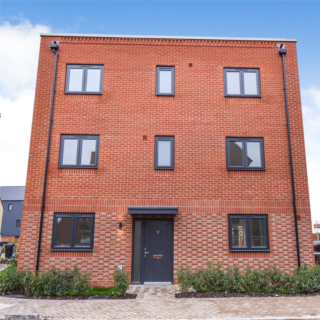 Main image of property: Joseph Ward Close, Chelmsford, Essex, CM1
