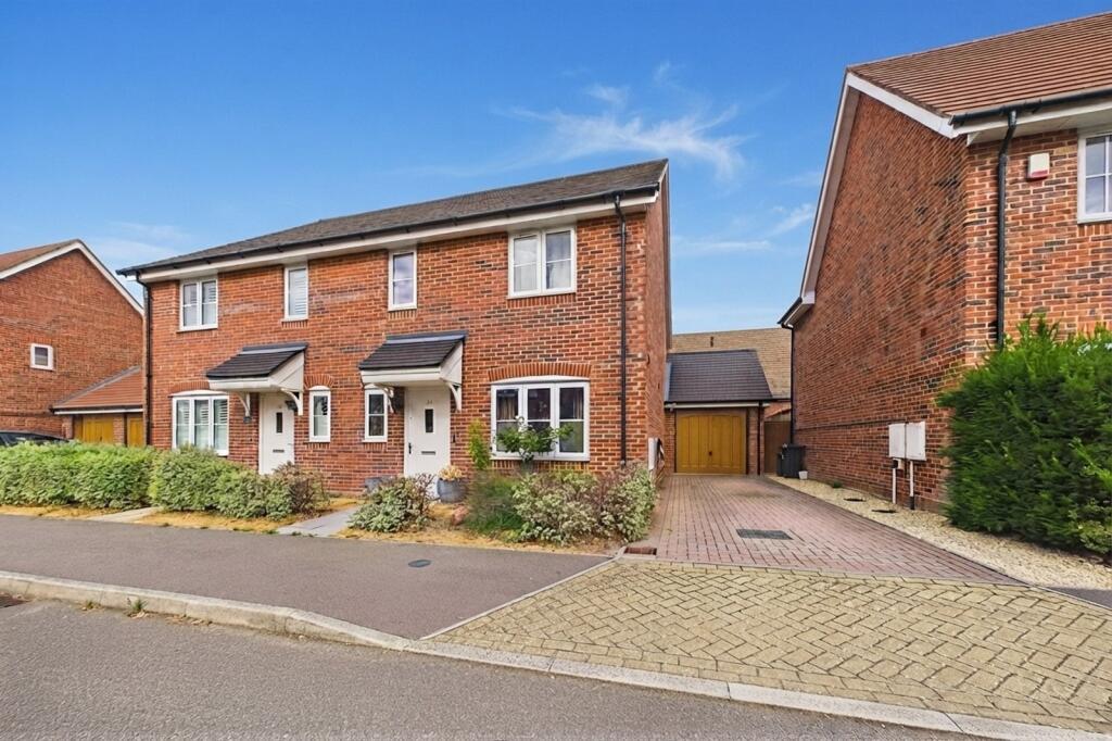 Main image of property: Readwin Crescent, Wokingham, Berkshire, RG40
