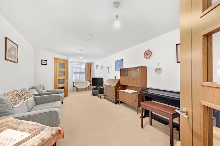 2 Weighbridge Court photo 4