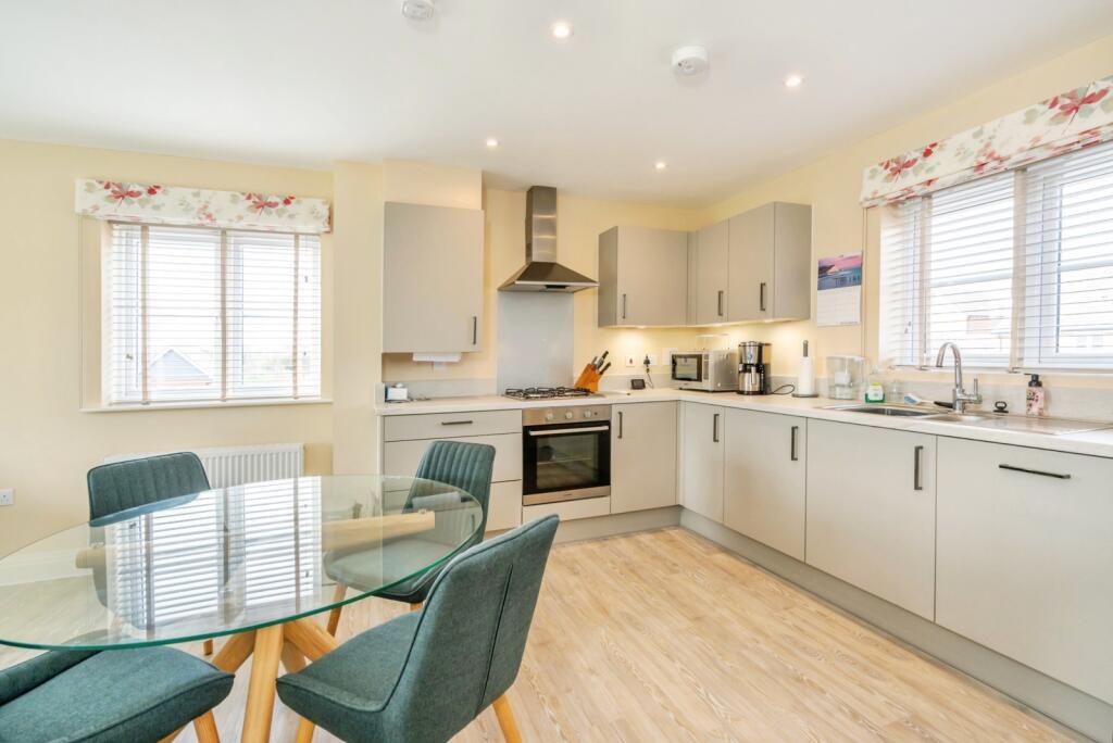 Apartment in Portsmouth - View 3