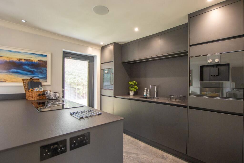 The Cedars, Snettisham, King's Lynn, Norfolk, PE31 7XG photo 4