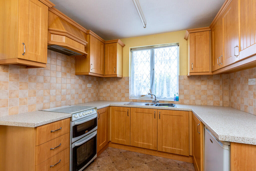 House in Rushden, North Northamptonshire - View 4