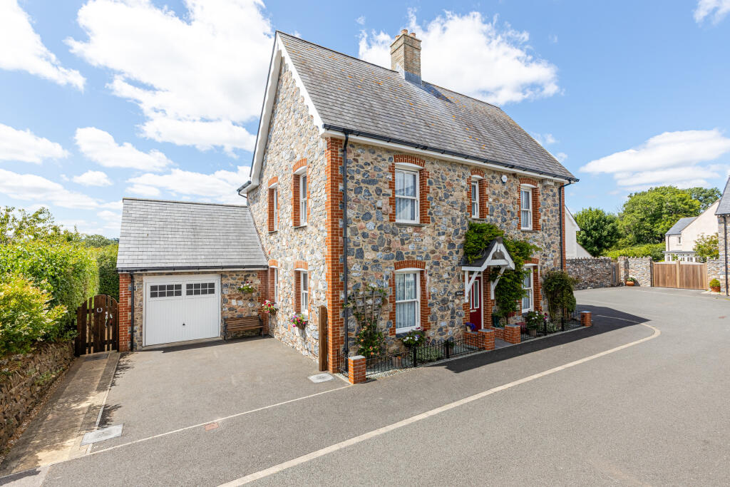 4-bed detached on Cator, Stoke Gabriel, £650,000