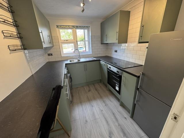 Apartment in Gloucester - View 4