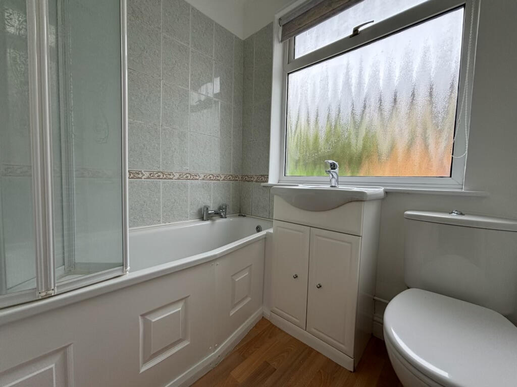 House in Gloucester - View 5
