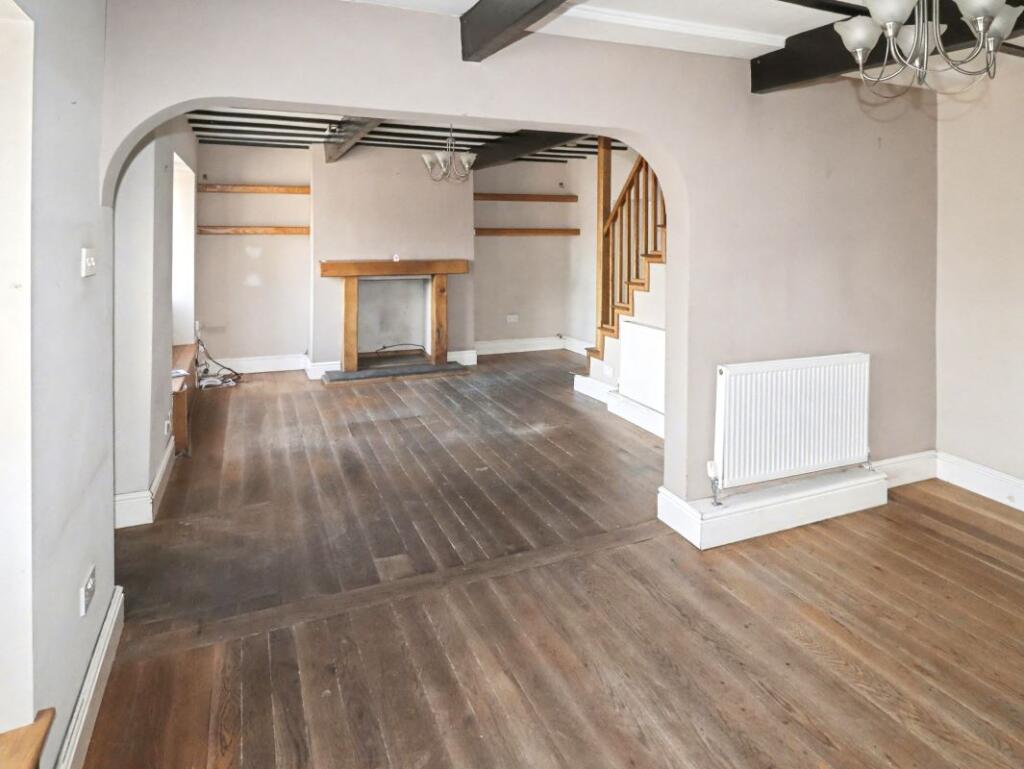 House in Huddersfield - View 4