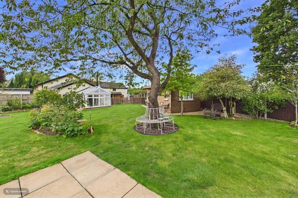 House in South Norfolk, Bedingham Green, Bedingham - View 4